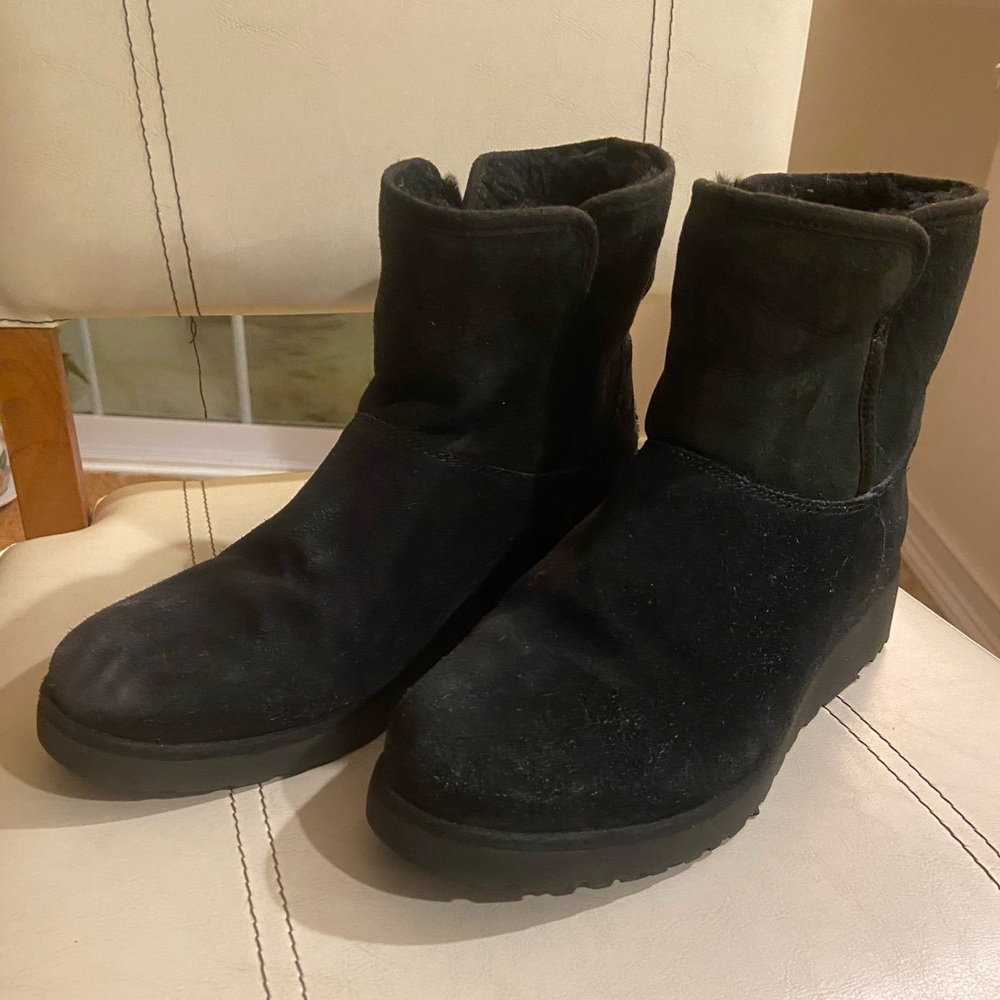 UGG Kristin pull on suede shearling boot 8.5